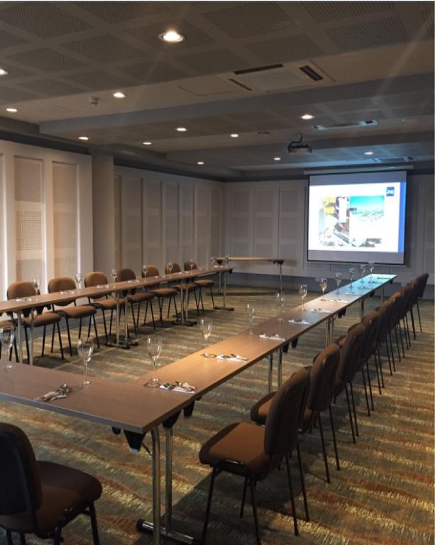 Ghl Hotel Montería Exteriér fotografie A meeting room at the hotel