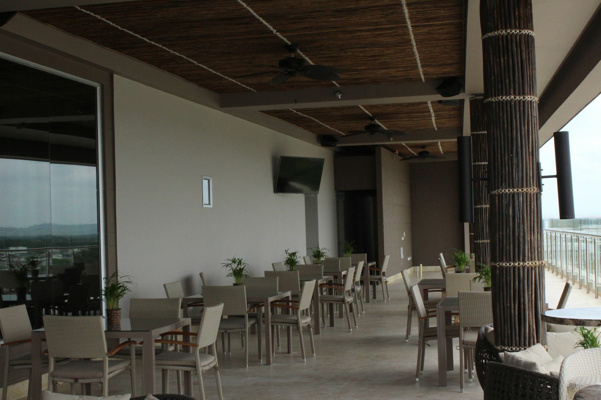 Ghl Hotel Montería Exteriér fotografie The Sky Bar